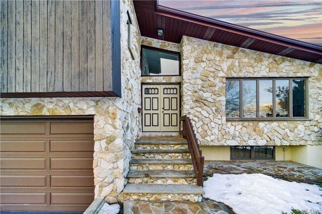 Building Photo - 3697 Jules Ln