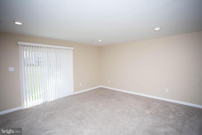 Foto del edificio - 239 Macoun Way