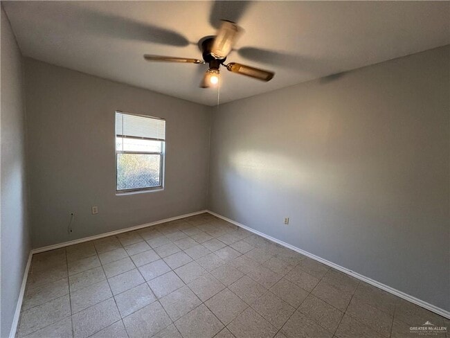 Building Photo - 1219 Keralum Ave