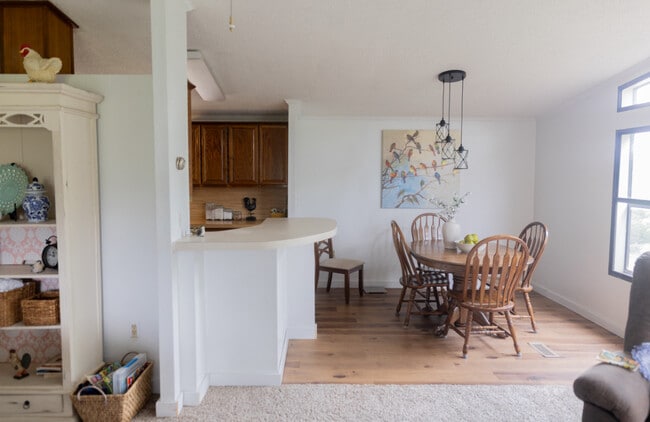 Building Photo - 30507 N 2960 Rd