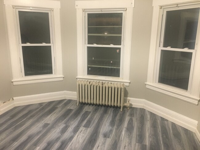 Building Photo - 60 Summit Ave