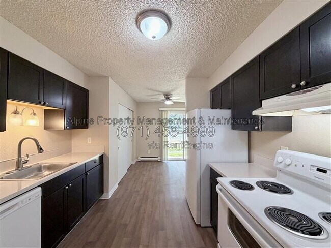 Foto del edificio - 17890 SW Alexander St