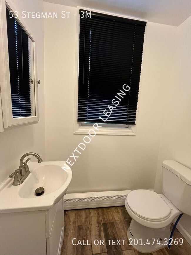 Foto del edificio - 53 Stegman St