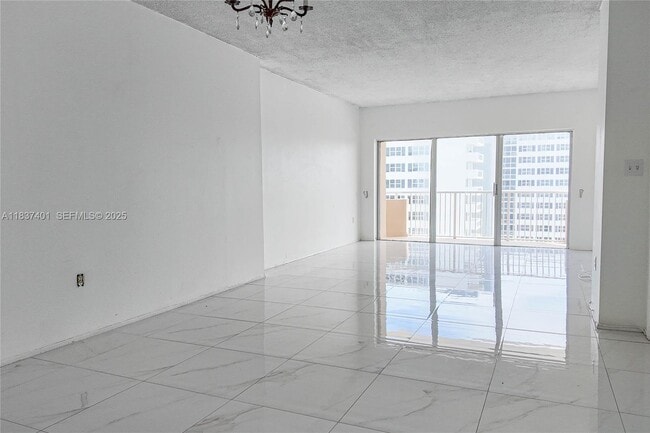 Building Photo - 1980 S Ocean Dr