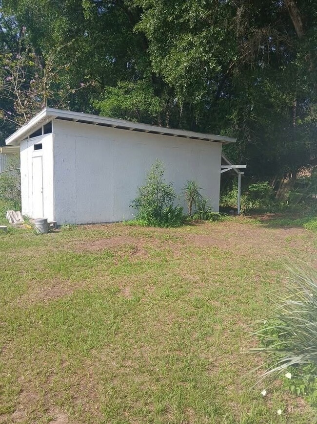 Building Photo - 4644 N Custer Terrace