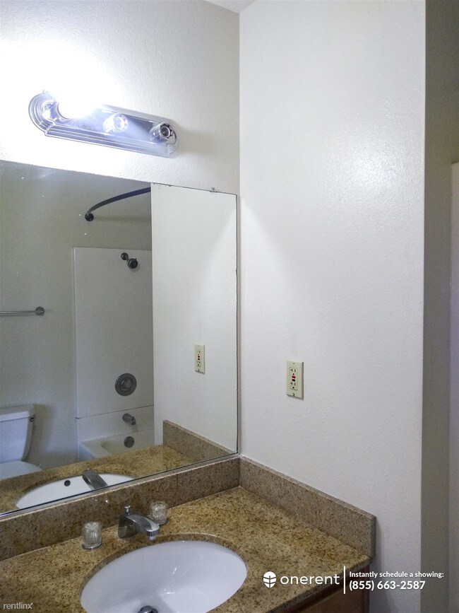 Foto del edificio - 3525 Squirecreek Cir