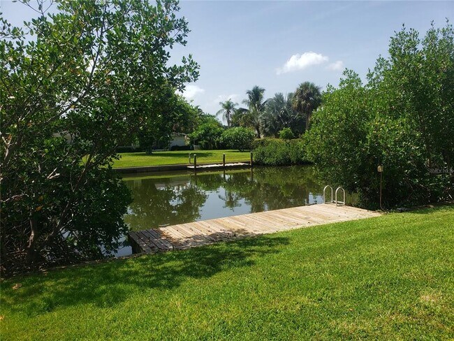 Building Photo - 4411 Dolphin Ln