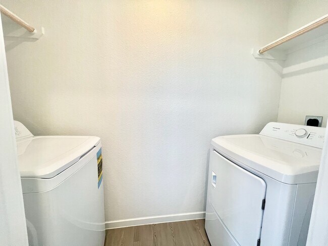 Foto del edificio - 921 Lago Laceno Ln