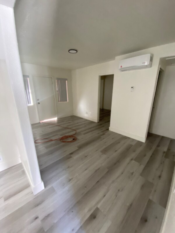 Building Photo - 6312 Seville Ave