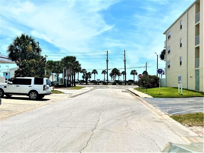 Building Photo - 75 144th Ave