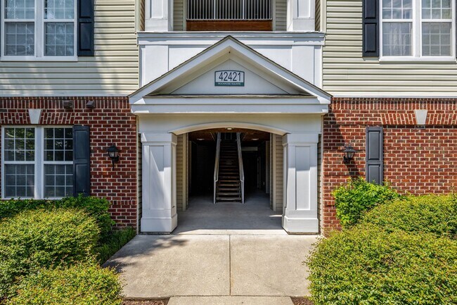 Foto del edificio - 42421 Rockrose Sq