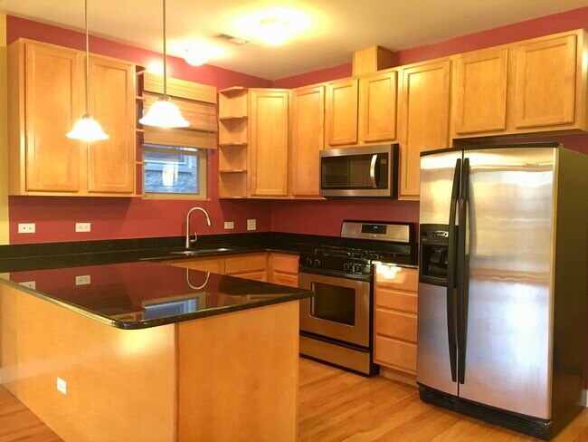 Building Photo - 1531 N Campbell Ave