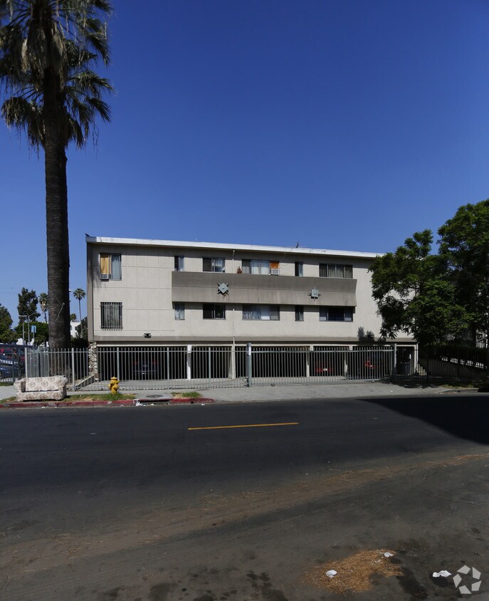 Foto del edificio - 3007 W 5th St