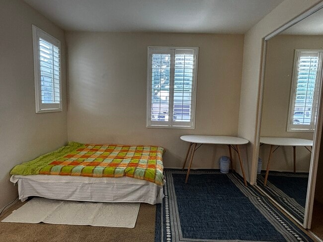 Foto del edificio - 2695 W Madison Cir