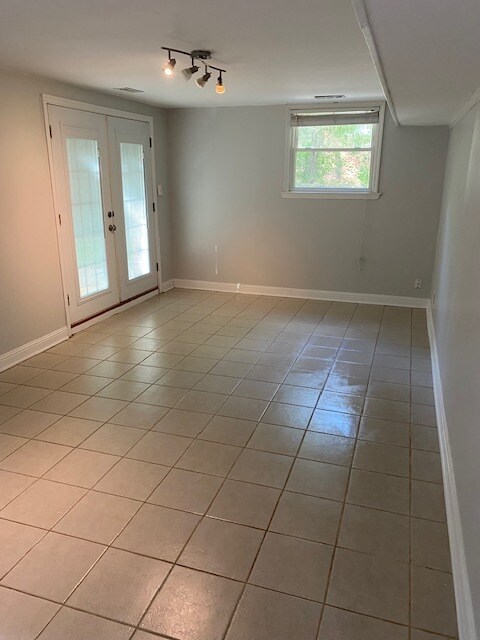 Building Photo - 1528 Westway Dr