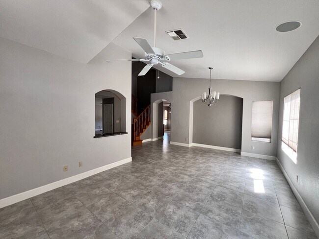 Foto del edificio - Ahwatukee beauty with a pool! 3 bedroom ++