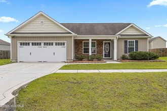 Building Photo - 212 Riverstone Ct