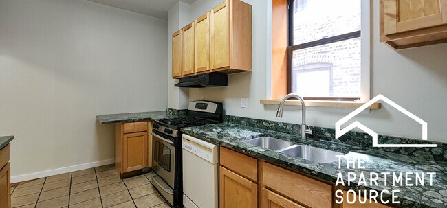 Foto del edificio - 4311 N Sheridan Rd