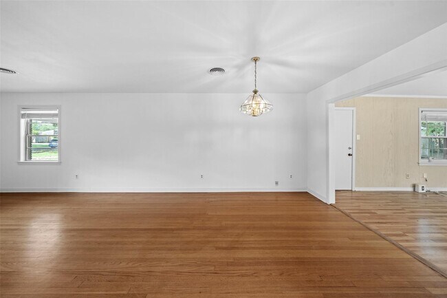 Foto del edificio - 9302 Walterville Rd