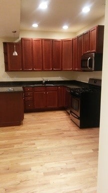 Foto del edificio - 4452 N Drake Ave