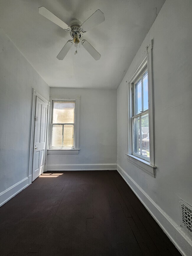 Building Photo - 1739 Holloway Ave