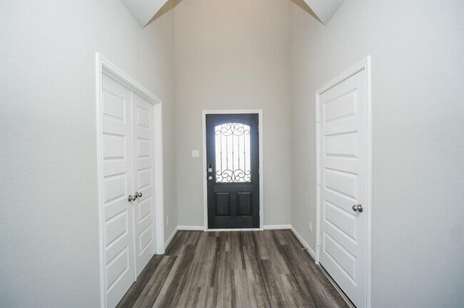 Building Photo - 1251 Oak Barrel Run