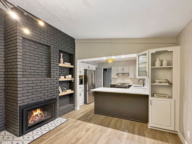 Foto del edificio - 645 Windemere Curve