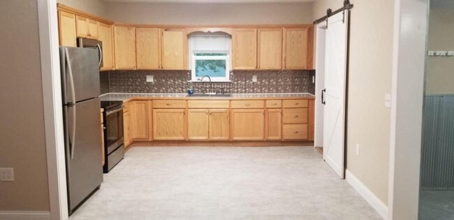 Foto del edificio - 504 E Central Ave