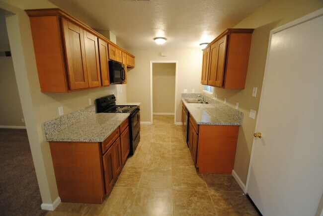 Foto del edificio - 7970 Oak Ave