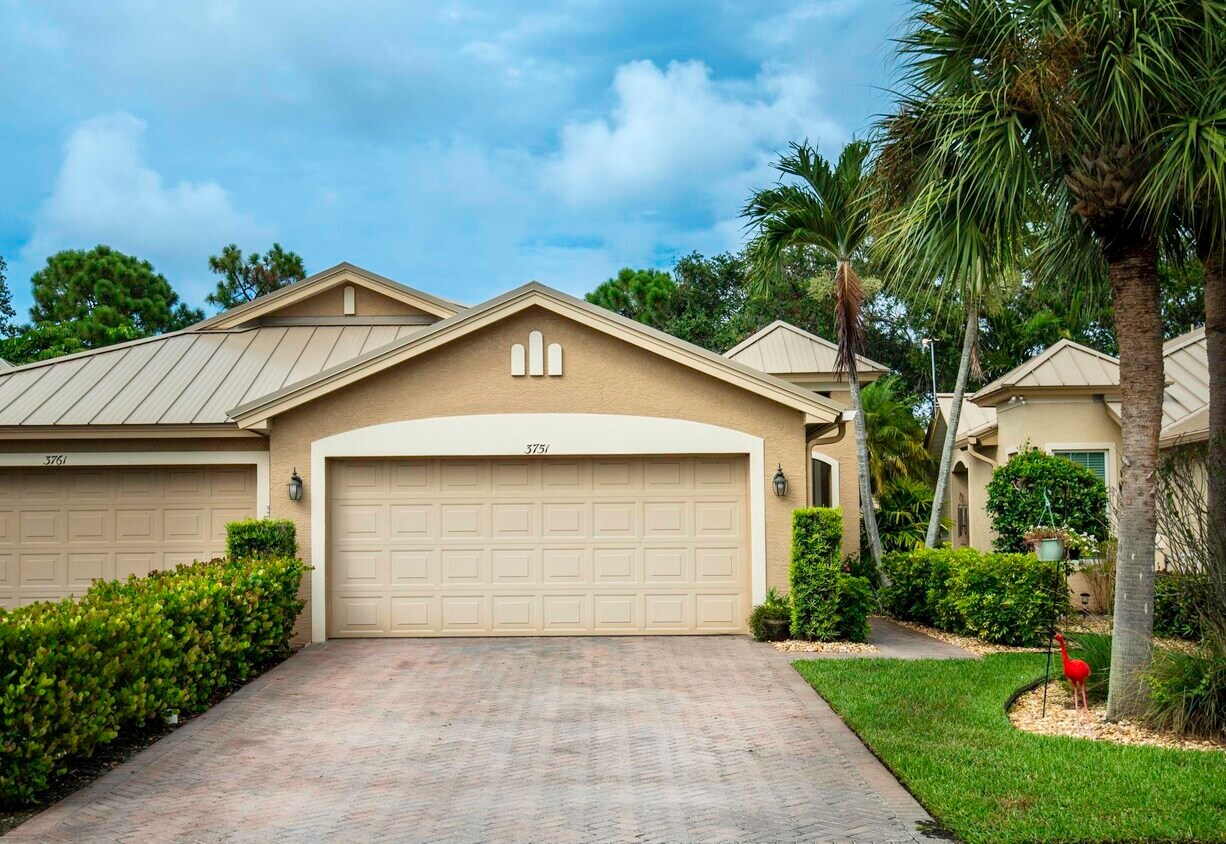 Primary Photo - 3751 NW Willow Creek Dr