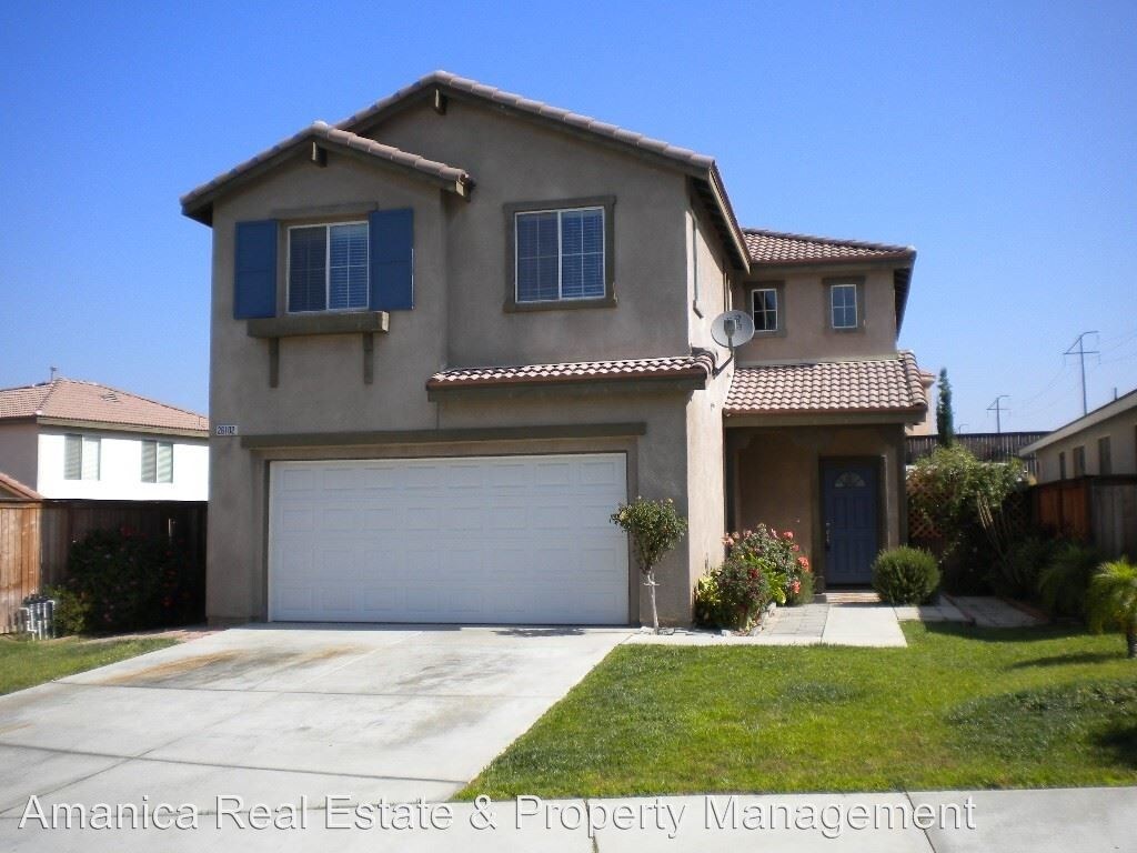 Primary Photo - 4 br, 2.5 bath House - 26102 Blazer Ct.