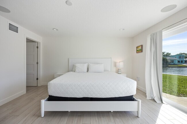 Foto del edificio - 220 June Dr