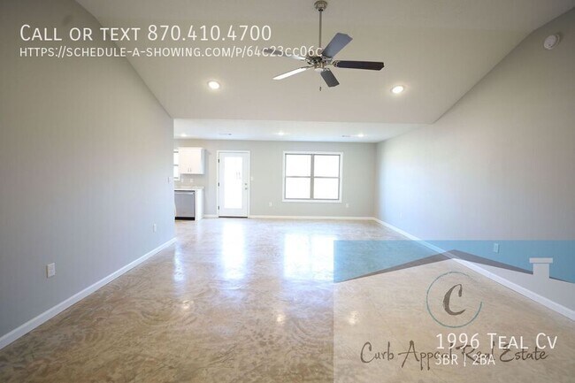 Building Photo - Move in special $900!! Beautiful new const...