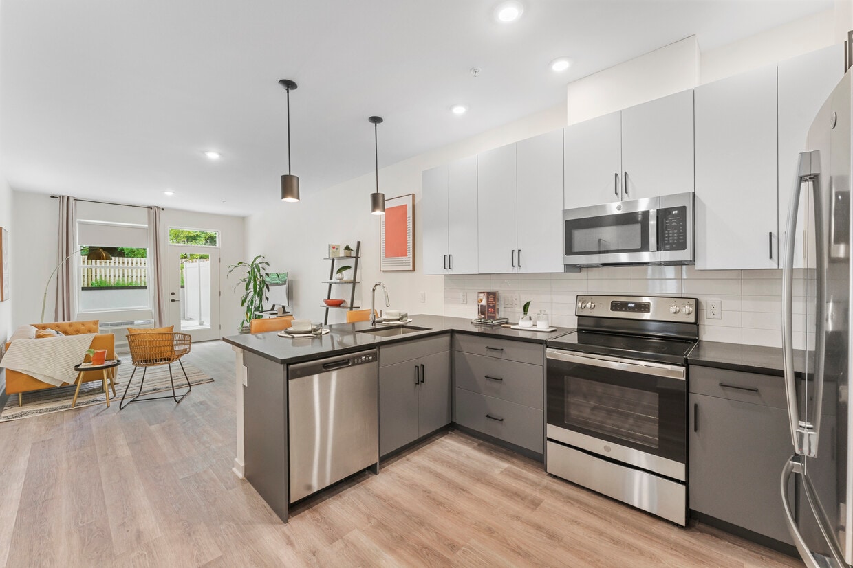 Primary Photo - 829 Garfield