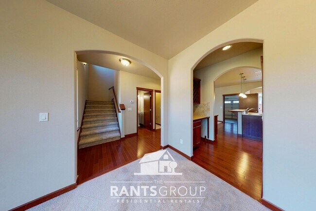 Foto del edificio - Fantastic Puyallup Neighborhood! Easy Comm...