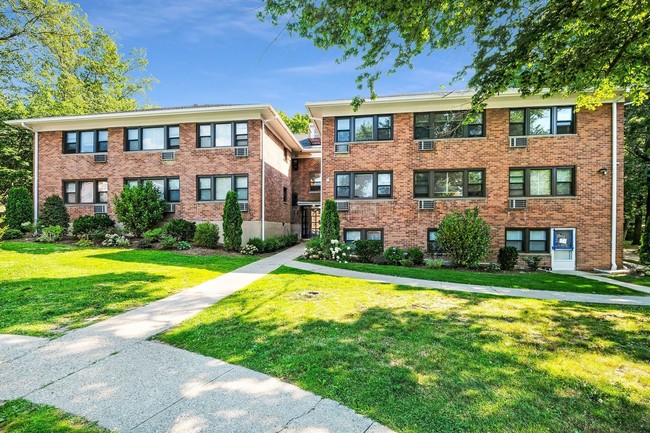 Building Photo - Rye Village Apartments