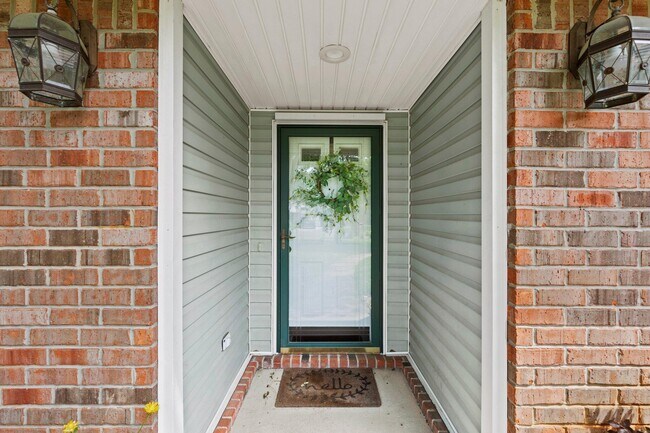 Foto del edificio - 4405 Southminster Cir