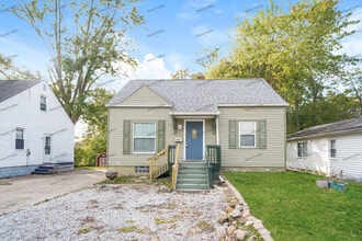 Building Photo - 470 Crystal St Building Photo - 470 Crystal St