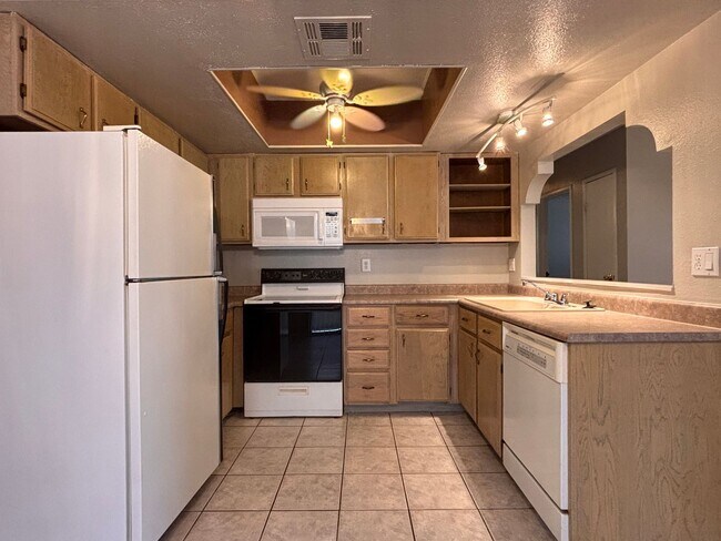 Building Photo - Upstairs two bedrooms, two bathroom condo unit. With brand new shower. Condo had recent updates. ...