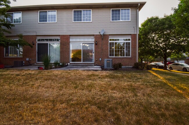 Foto del edificio - 1704 Windward Ave