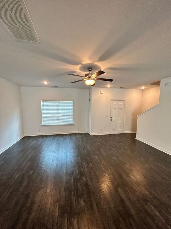 Building Photo - 309 Rowlette Cir