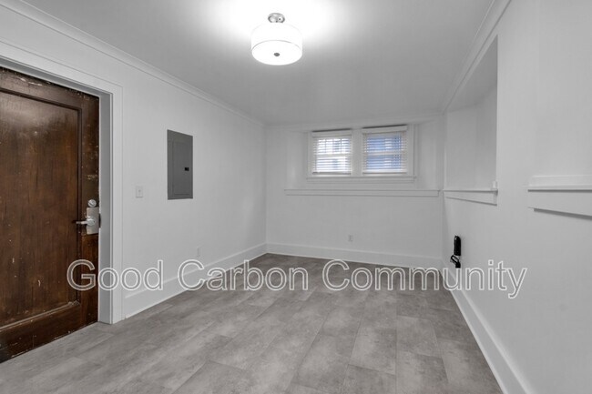 Foto del edificio - 16-42 Chapel Rd