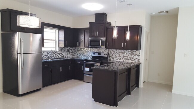 Foto del edificio - 801 E Myrtle Beach Ave