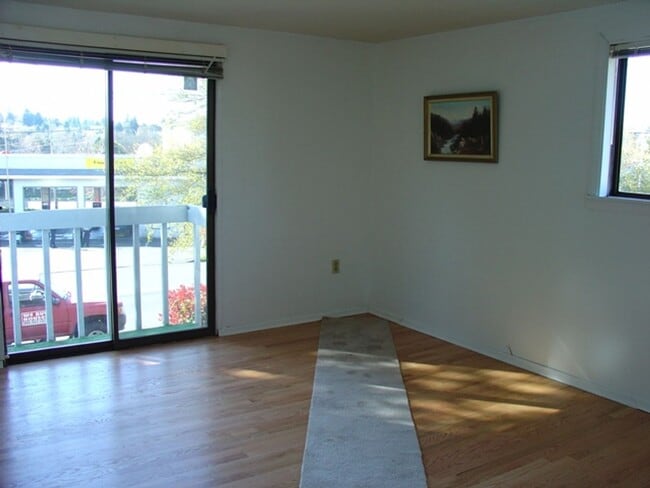 Foto del edificio - Greenwood Duplex