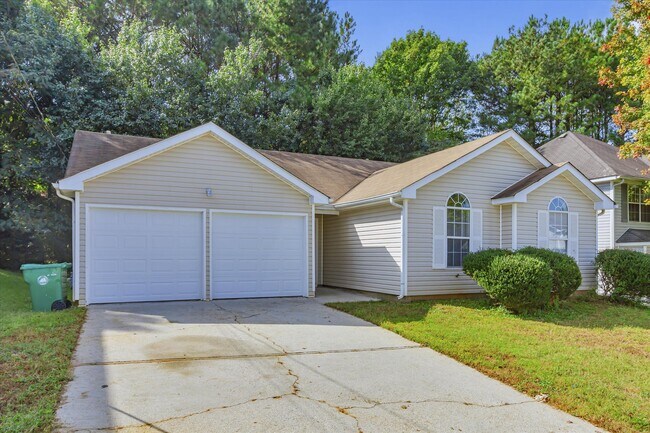 Foto del edificio - 3427 Waldrop Creek Trl