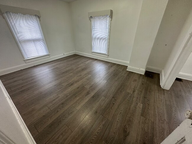 Foto del edificio - 520 S Water St