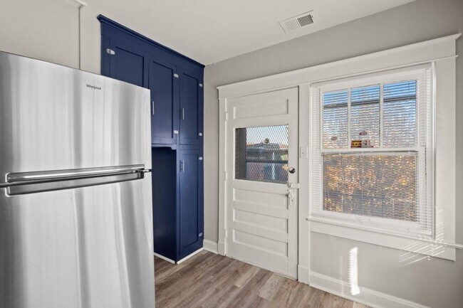 Foto del edificio - 15 S 17th St