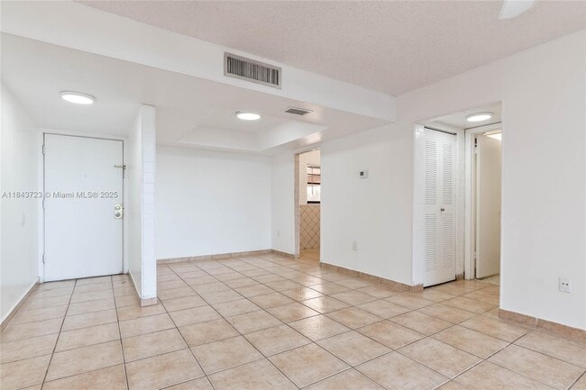 Building Photo - 10985 SW 107th St