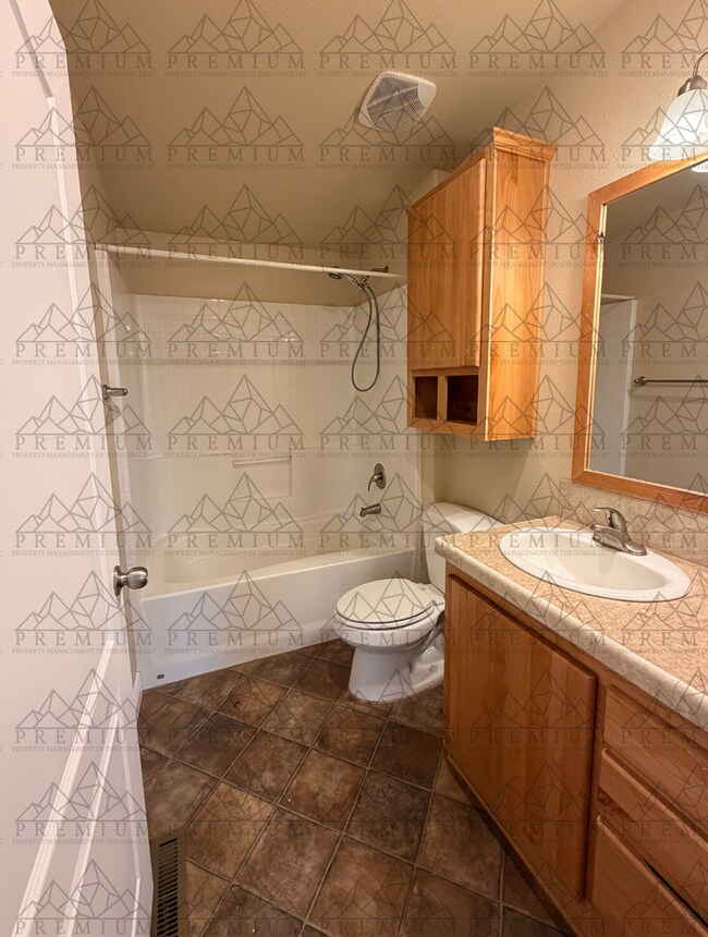 Foto del edificio - 3 Bedroom 2 Bathroom - Hood River