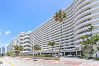 Building Photo - 5555 Collins Ave